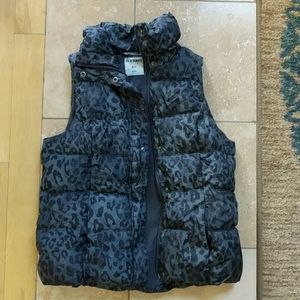 Old Navy black cheetah print vest